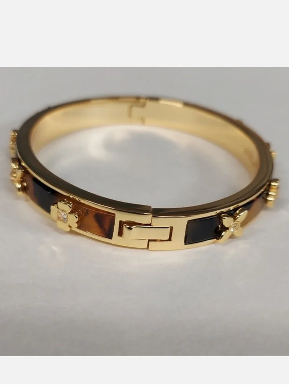 Kate Spade New York Breeze Along Hinged Bangle Bracelet - Picture 9 of 10